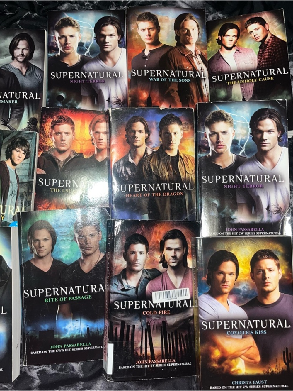Supernatural Paperback 17 Book Lot - TV Series Tie-In Covers complete set - Picture 3 of 5